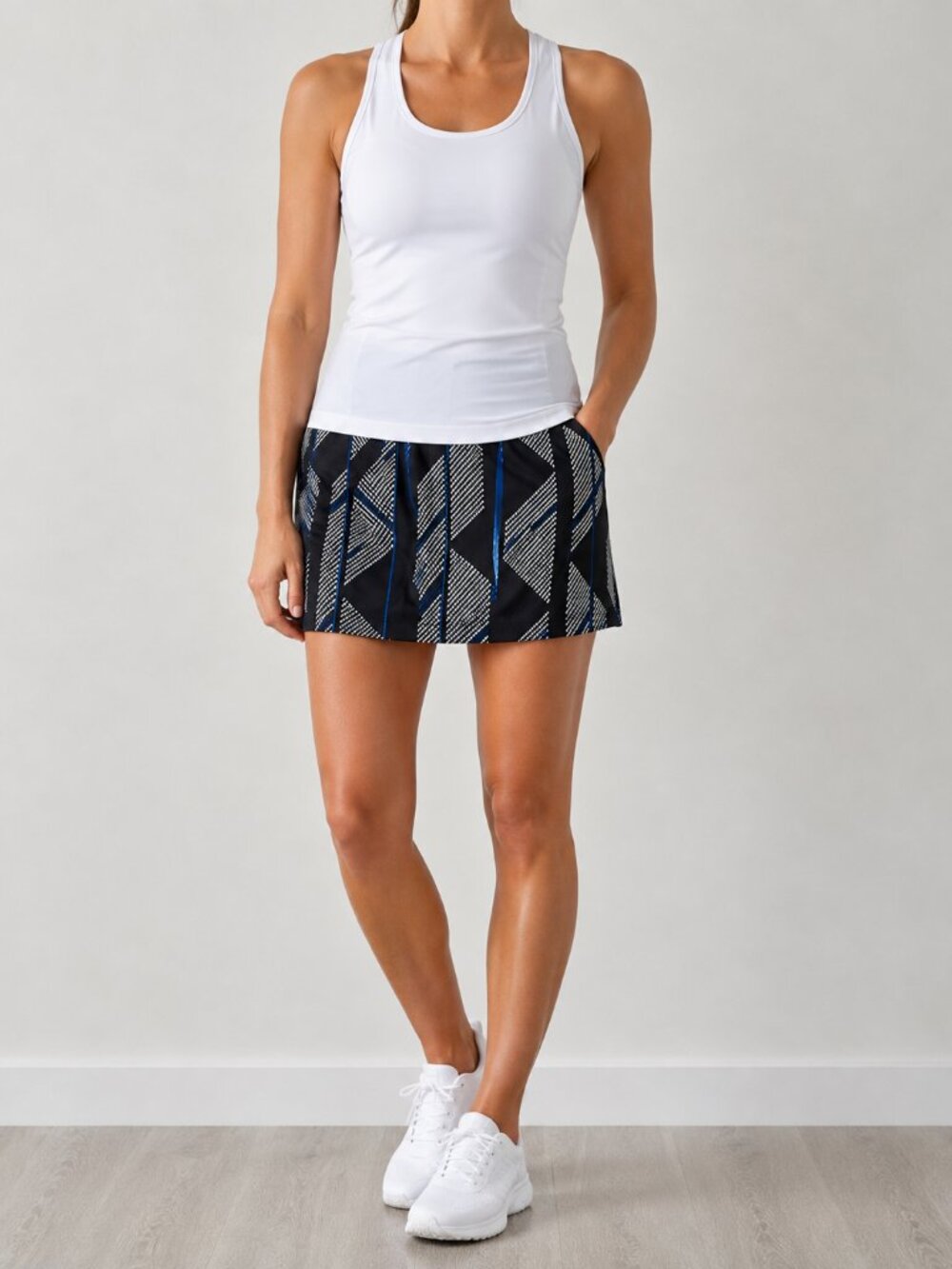 Tail White Label Geometric Print Golf/Tennis Skort Size M